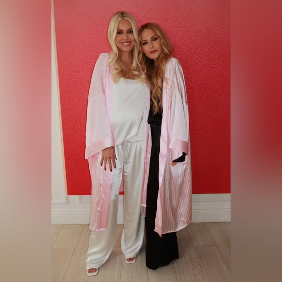 Show Me Your Mumu Harlow Robe One Size NWT Pink Stripe - Picture 2 of 4